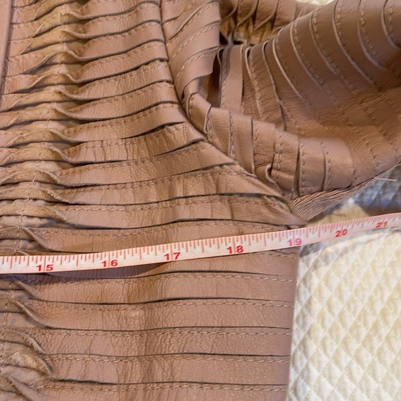 GILI pieces leather jacket. Hook closure. Mauve color. Size 12. Zipper sleeve. - Picture 3 of 8